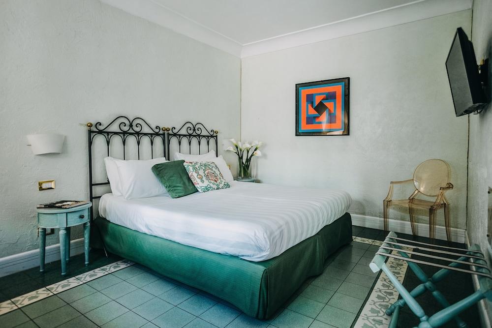 Costantinopoli 104 Hotel Napoli